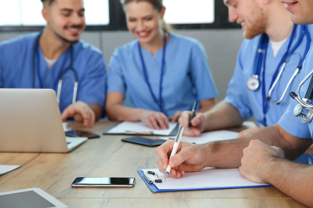 How to Choose the Best Nursing School